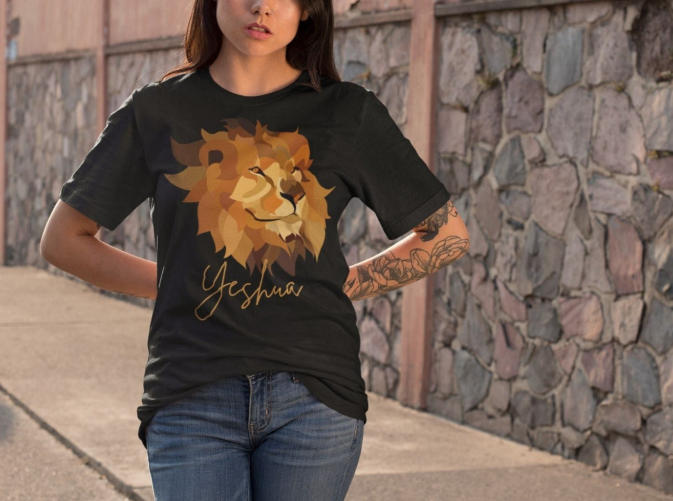 Yeshua Lion of Judah Unisex T-Shirt